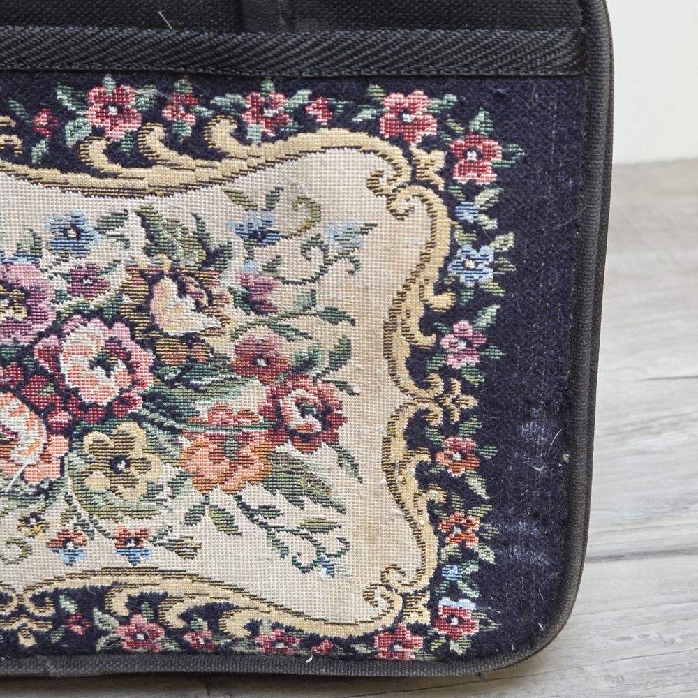 Vintage Floral Tapestry Travel Case Zipper Organizer Made Korea - Picture 6 of 9